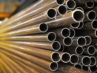 Труба алюминиевая тонкостенная сварная АМг3 35х1,2 мм 0 - в «Монолит-Металлопрокат».